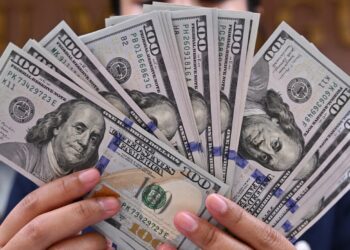 Estado de la moneda de reserva del dólar, explicado: Money del planeta: NPR