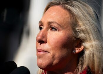 Marjorie Taylor Greene, Lawler obtiene salado en la lucha por las demandas fiscales