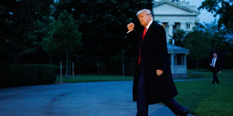 La empresa de redes sociales de Trump llega a un acuerdo de $ 2.5B para comprar bitcoin