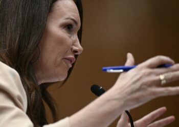 El USDA está reclutando para trabajos clave después de pagar 15,000 para irse: NPR