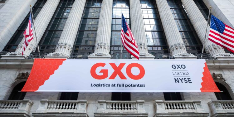 Las existencias que hacen los movimientos más grandes del mediodía: GXO, KMX, NVDA, CRCL