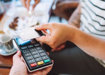 Cómo funciona el ciclismo de crédito y por qué es arriesgado