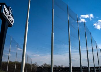 Acciones que realizan los movimientos más grandes del mediodía: Modg, INSM, SJM, SEDJ