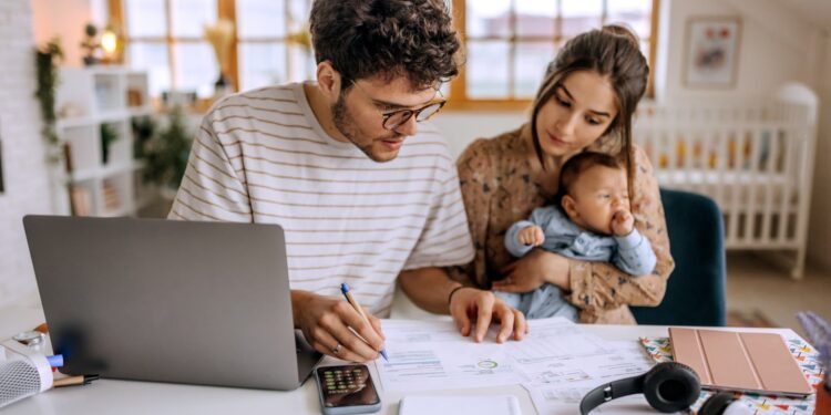 La factura de impuestos ‘Big Beautiful’ del Senado tiene un bono para bebés de $ 1,000