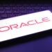 Acciones que realizan los movimientos más grandes del mediodía: Chime Financial, Oracle, Boeing, CuVac, Datadog y más