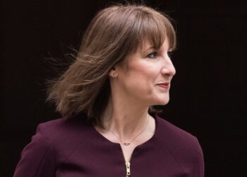 Los planes de Reeves que contienen con el mercado de bonos