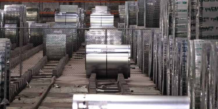 Las existencias que hacen los movimientos más grandes del mediodía: Nucor, Sunrun, Afirm, Zoetis, Circle y más