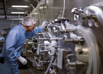 Las empresas ya aumentan los precios o planifican, culpando a los aranceles, los datos muestran