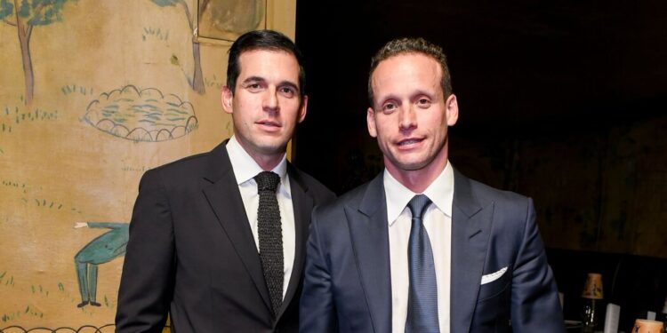 Alexander Brothers acusado de crímenes sexuales contra otra mujer