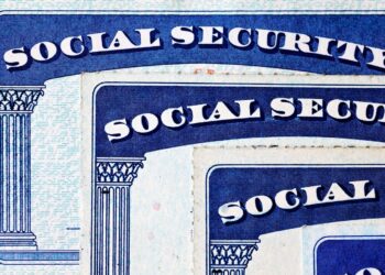 Los pasos clave de la política podrían aliviar las finanzas del Seguro Social