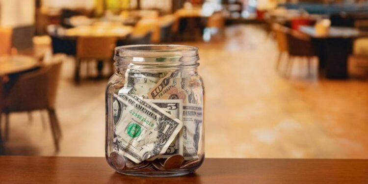 ¿Es suficiente $ 15 por hora? Solo para Dinks en estos estados, los datos muestran