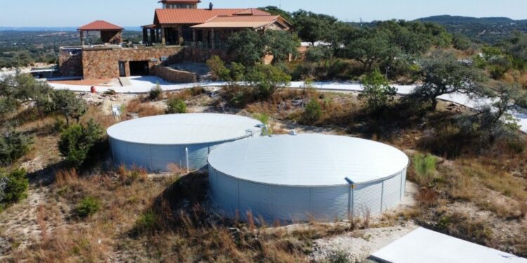 ¿Qué es la recolección de agua de lluvia? | Chicle rojo