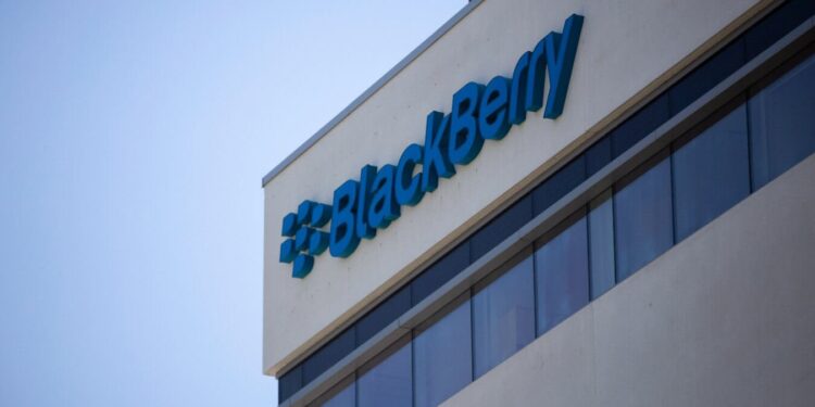 Noticias de acciones para inversores: ganancias de BlackBerry y Alimentation Couche-Tard