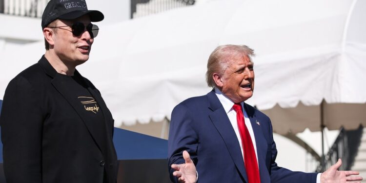 Por qué la disputa de Musk con Trump podría poner en peligro su imperio comercial