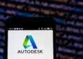 Las acciones que hacen los movimientos más grandes del mediodía: Autodesk, PayPal, Rivian, Nebius, Waters y más
