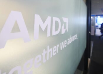 Wells Fargo aumenta el precio objetivo de AMD antes de las ganancias, ve una ganancia de casi el 20% para las acciones