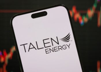 Acciones que realizan los movimientos más grandes del mediodía: TLN, IVZ, NFLX, Coin