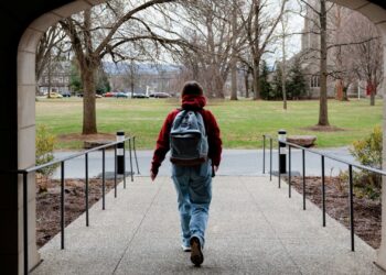 Trump para poner fin a los préstamos estudiantiles salvar a la tolerancia