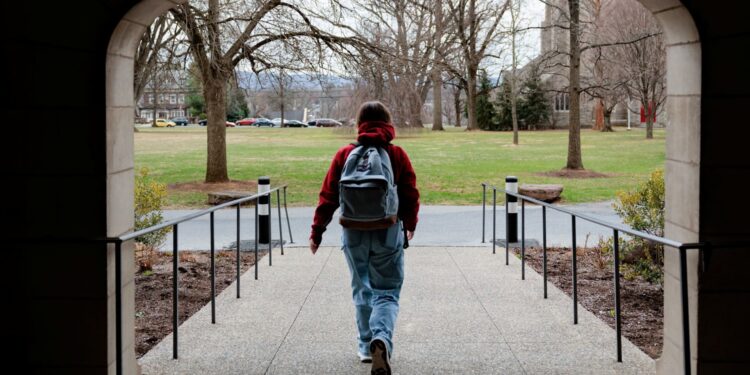 Trump para poner fin a los préstamos estudiantiles salvar a la tolerancia