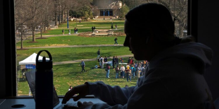 El préstamo estudiantil cambia bajo Trump y la ‘Big Beautiful Bill’