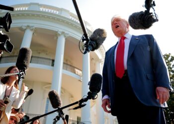 Trump flota el ‘reembolso’ de los aranceles para los consumidores. Esto es lo que debe esperar