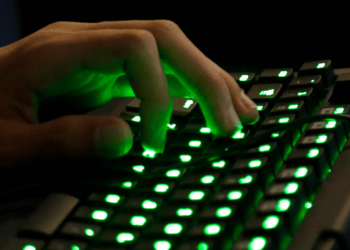 Los accionistas impulsan el uso ético de IA en las compañías más grandes de Canadá