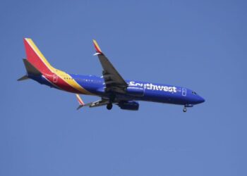 2 asistentes de vuelo heridos en el vuelo de Southwest Airlines