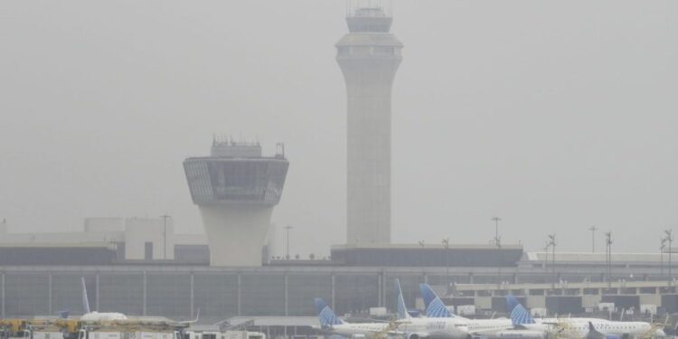 Los científicos muestran cómo las decisiones de vuelo más inteligentes podrían ayudar a combatir el cambio climático.