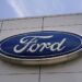 Ford retirando más de 200,000 vehículos debido al problema de la cámara retrovisora