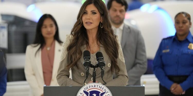 TSA amplía los carriles de punto de control de seguridad para algunos pasajeros