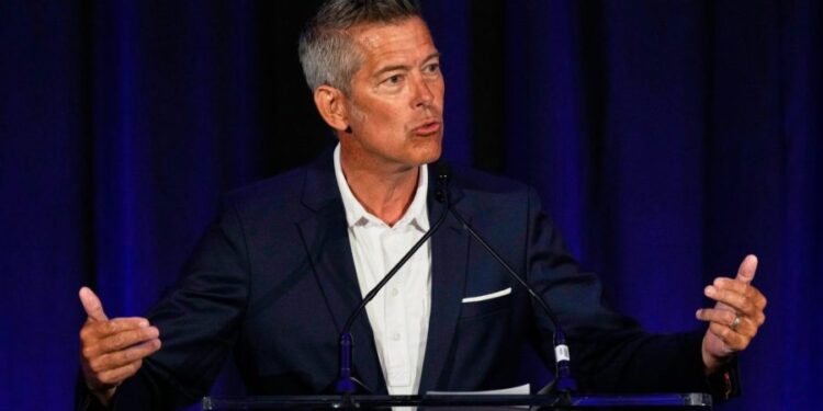 Duffy dice ‘Por supuesto que estoy preocupado’ por la aviación cerca de las fallas