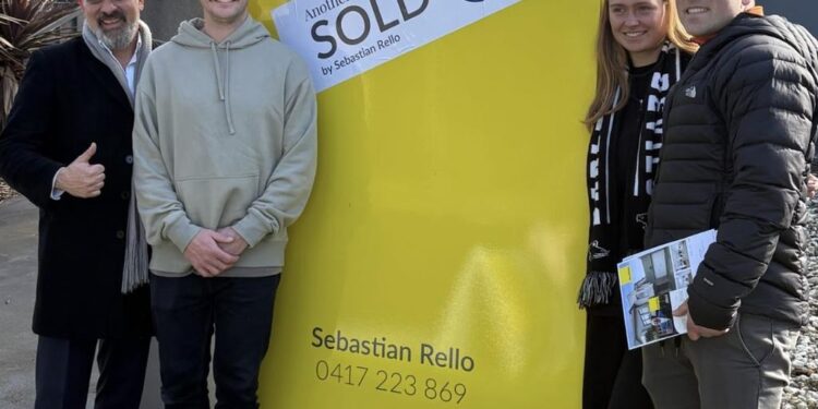 Pascoe Vale Townhouse se vende por $ 705K en una subasta