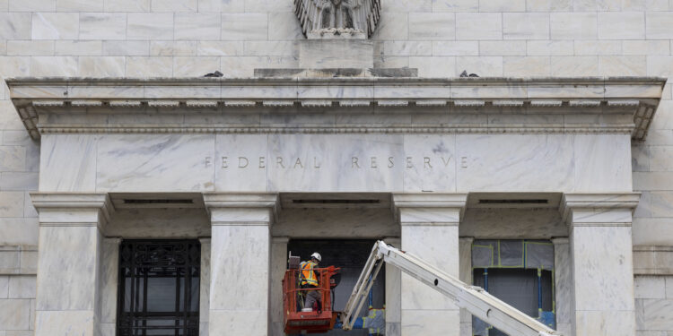 La gira del plan de los funcionarios de Trump por la sede de Fed el jueves