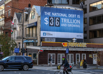 Un experimento mental sobre cómo podemos salir del problema de la deuda nacional: Money del planeta: NPR