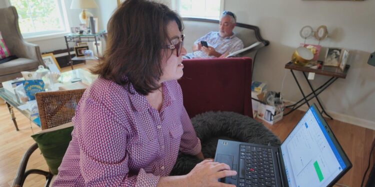 La pareja enfrenta temores de jubilación en medio de columpios del mercado: “No tenemos tiempo de transmisión”