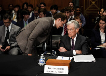 Trump mantiene a todos adivinando el destino de Powell