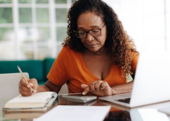 Aquí está cuánto costos de Medicare podrían aumentar en solo 10 años (y cómo planificar)