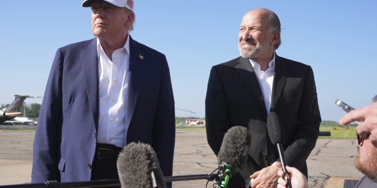 Trump envía cartas arancelas a Japón, Corea del Sur, otros 5 países, extendiendo la fecha límite al 1 de agosto