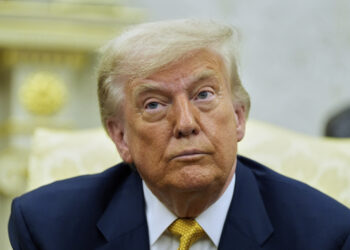 Trump dice que establecerá aranceles para 150 países pequeños en una sola vez.