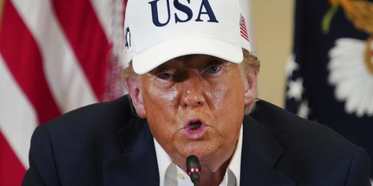 Trump anuncia aranceles del 30% contra la UE, México, comenzará el 1 de agosto: NPR