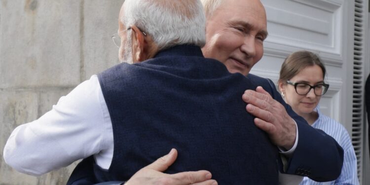 Rusia interviene en la disputa de tarifas entre Estados Unidos y India
