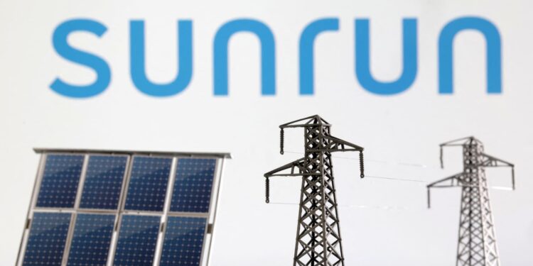 Las existencias que realizan los movimientos más grandes del mediodía: meta plataformas, duolingo, Target, Dayforce, Terawulf y más