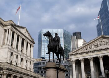 Bank of Inglaterra reduce las tasas de interés en un cuarto de punto al 4%
