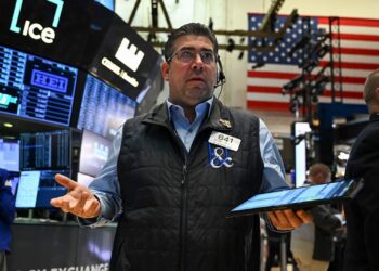 Agosto será un mes de baja para el mercado a medida que el crecimiento se ralentice, advierte UBS