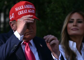 El libro de jugadas de Tariff de Trump viene con un toque de béisbol