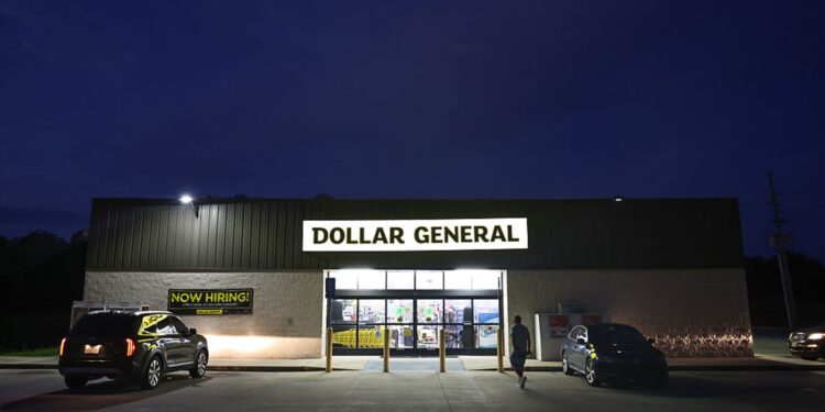 Acciones que realizan los movimientos más grandes Premarket: NVDA, DG, BBWI, Snow