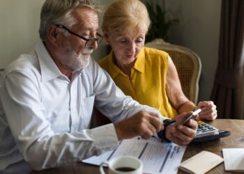 Seguro de salud asequible para jubilados tempranos