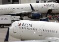Parte de la ala de Delta Plane se separa durante el vuelo
