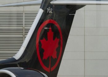 Air Canada enfrenta la turbulencia a medida que los asistentes de vuelo se huelen: qué saber
