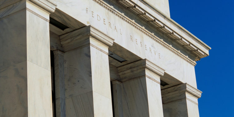 Trump le dice a la gobernadora de la Reserva Federal Lisa Cook que ‘renuncie ahora’